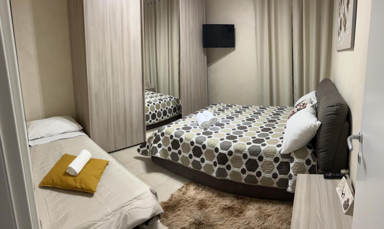 Holiday House Katane Катанія Екстер'єр фото
