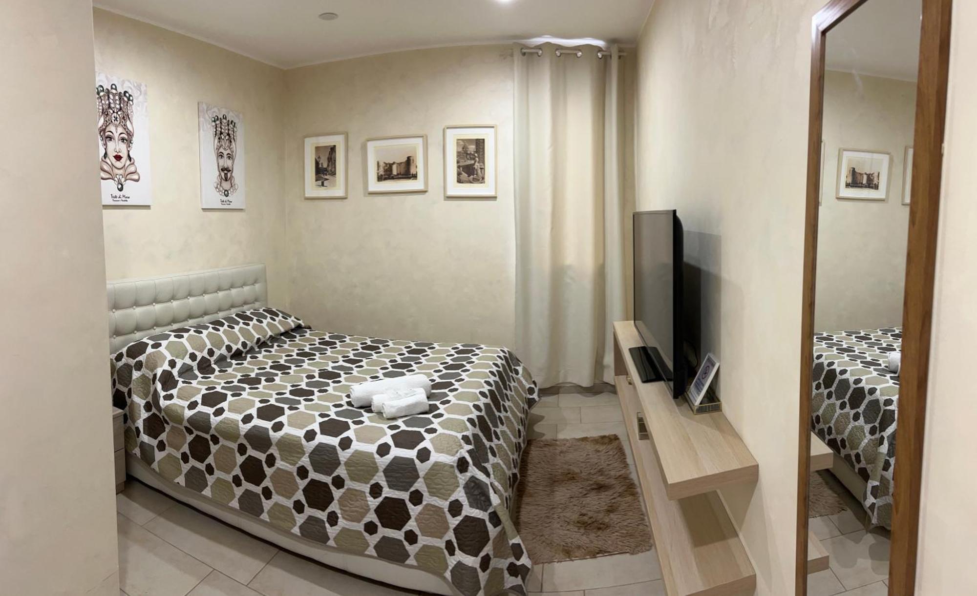 Holiday House Katane Катанія Екстер'єр фото